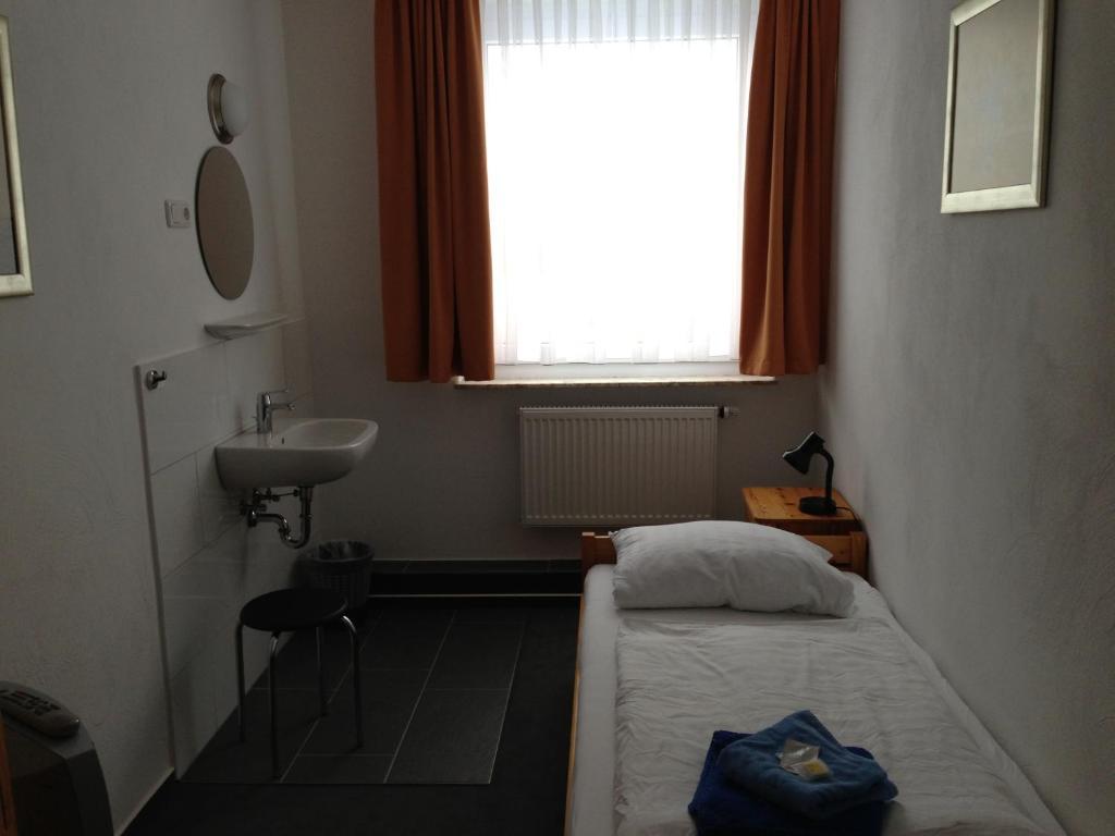 Hotel & Restaurant Jaegerstuben Ritterhude Buitenkant foto